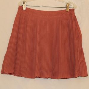Forever21 Coral Accordion-Pleated Mini Skirt sz S